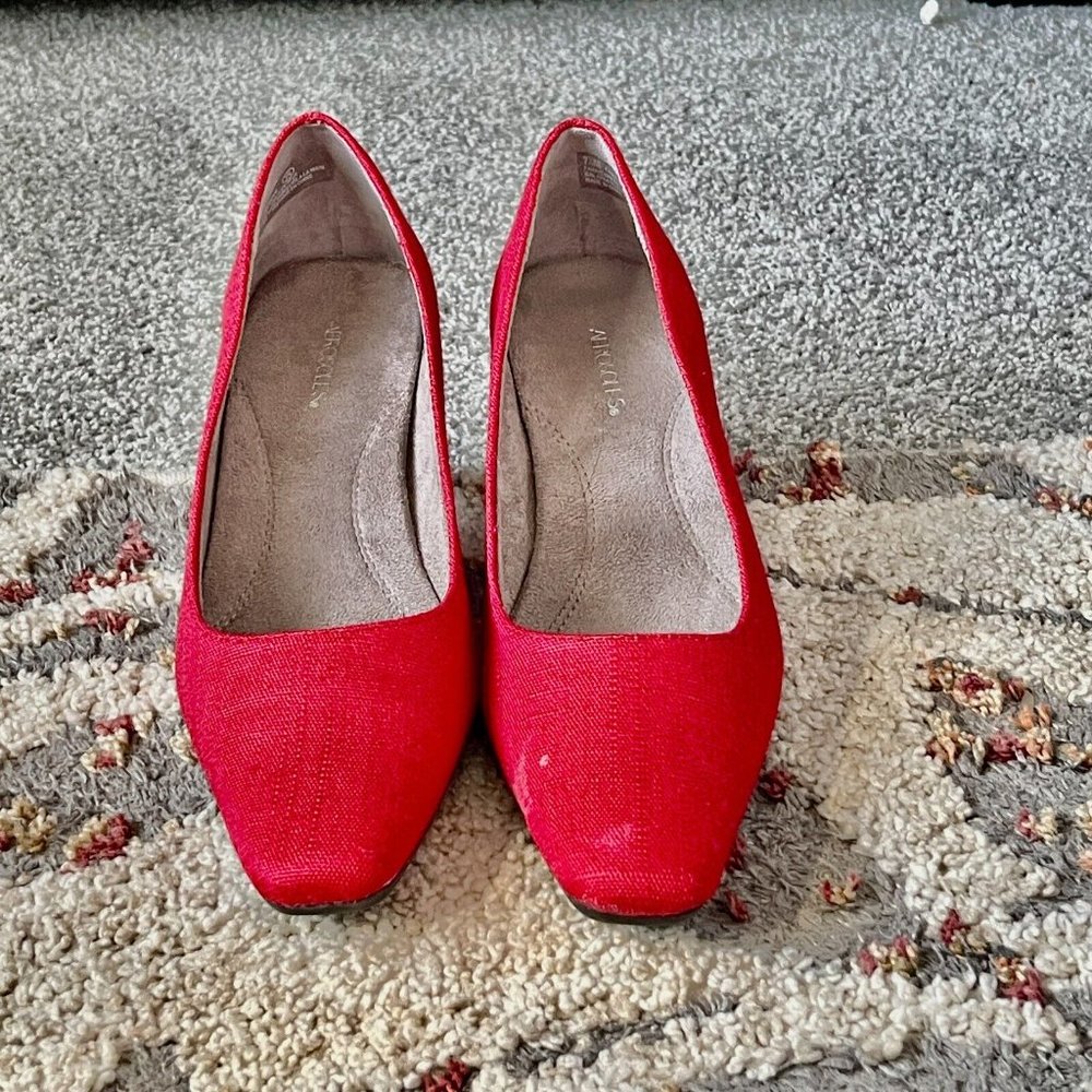 Aerosoles Shoes Women's 7.5 Red Suede Heels Dress Pumps Comfortable High Heels